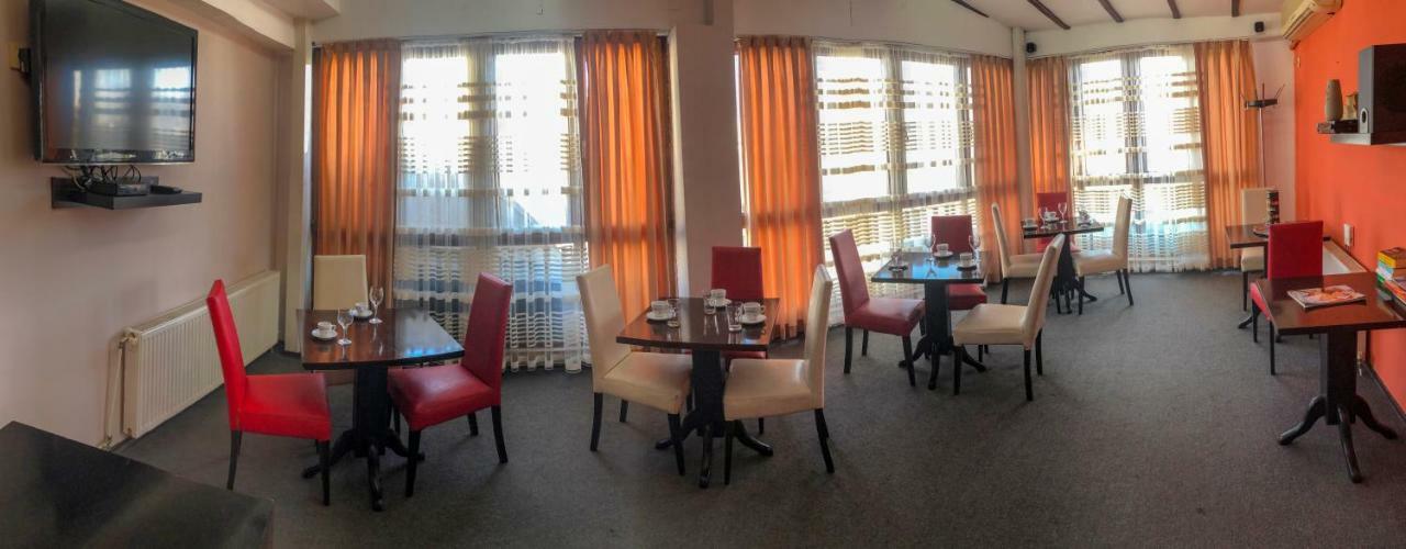 Hotel Square スコピエ エクステリア 写真